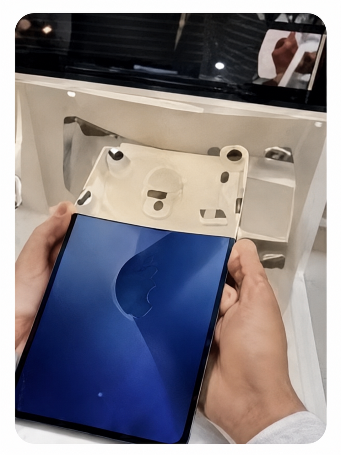 รีวิวลูกค้า — ถ่ายรูป iPad ตอนแกะกล่อง